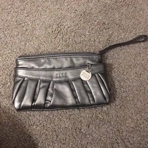 Adorable small silver Elle purse!